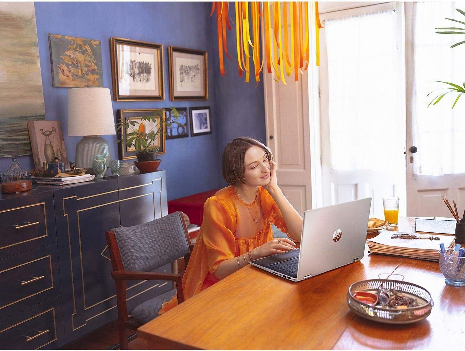 Why We Love the HP 17 Touchscreen laptop: Performance & Style!