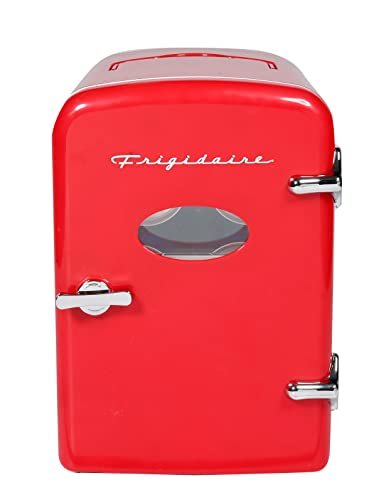 Chill Anywhere: Frigidaire's Retro Mini Fridge Review - Image 3