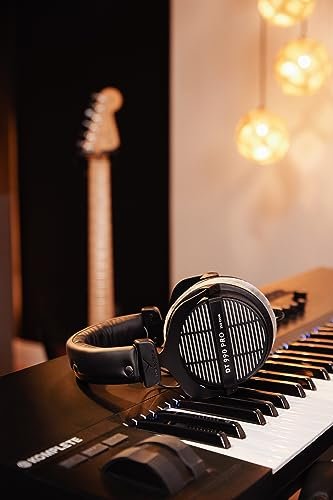 Beyerdynamic DT 990 Pro: Ultimate Studio Headphones Review - Image 3