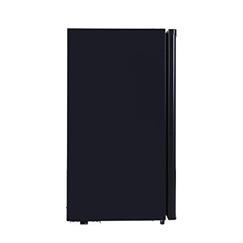 Maximize Space with RCA RFR321 Mini Fridge: A Review - Image 11