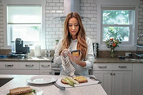 Ultimate Protection: OtterBox Defender for Samsung Galaxy S21 5G - Image 8