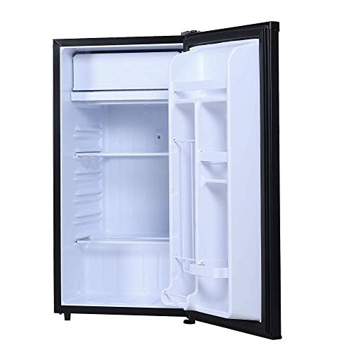 Maximize Space with RCA RFR321 Mini Fridge: A Review - Image 9