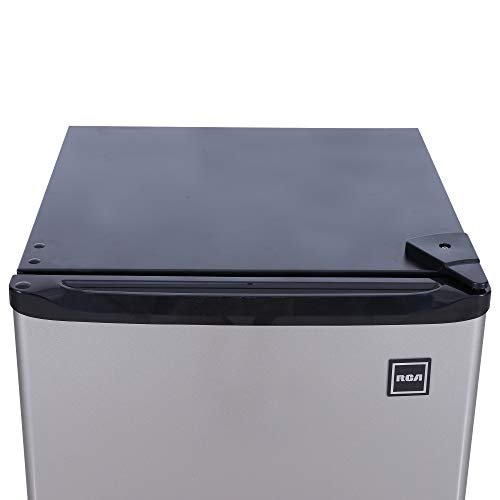 RCA RFR322 Mini Refrigerator: Perfect Compact Fridge Review - Image 8